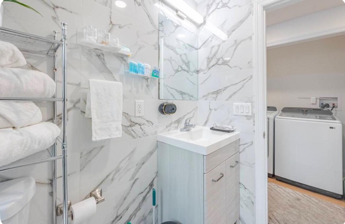 Exquisite 3 Bedrooms Newark